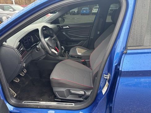 Used 2024 Volkswagen Jetta GLI 40th Anniversary Edition image 6