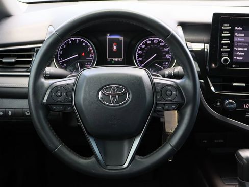 Used 2023 Toyota Camry SE FWD image 13