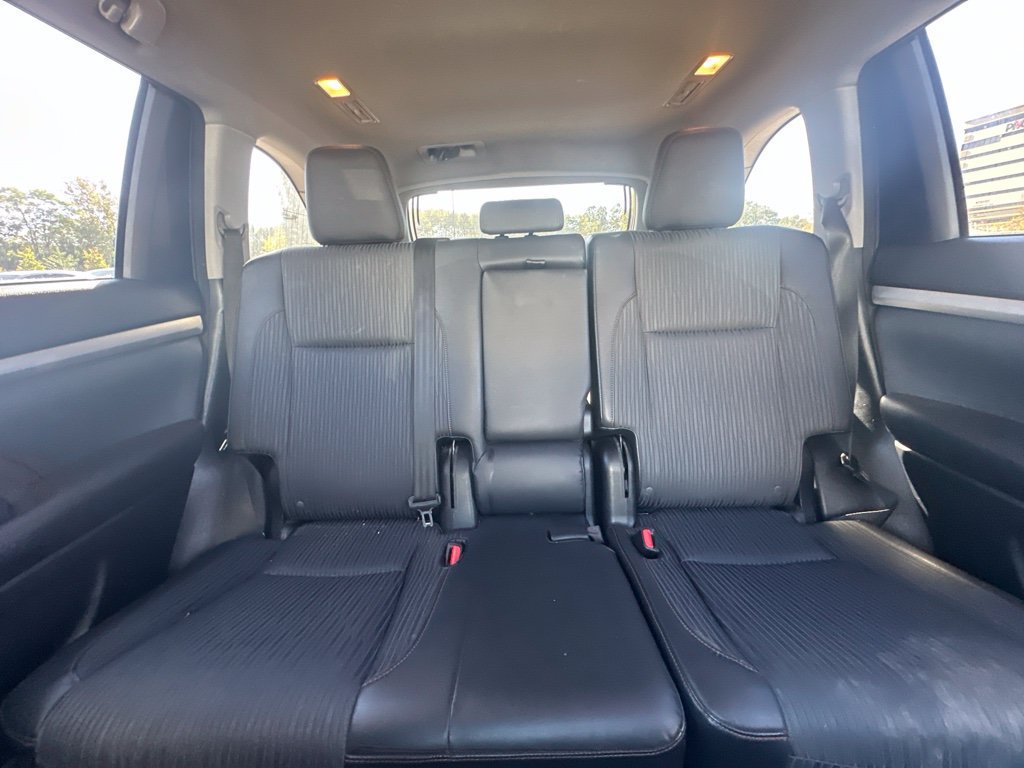 Used 2015 Toyota Highlander Plus FWD image 15