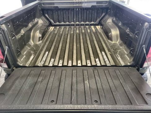Used 2024 Chevrolet Colorado W/T RWD image 23
