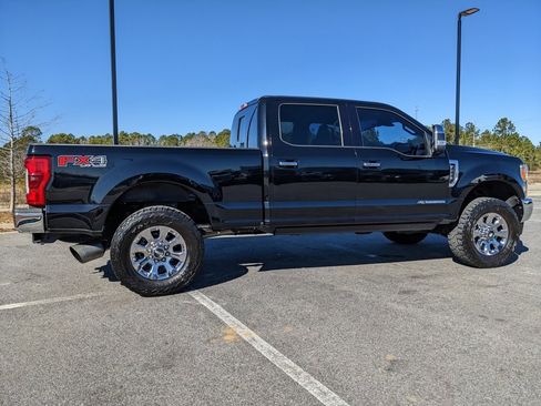 Used 2018 Ford F250 Lariat w/ Lariat Ultimate Package image 23