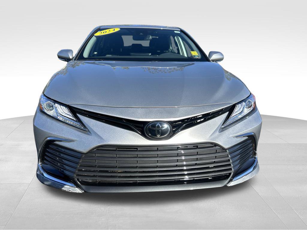 Certified 2024 Toyota Camry XLE w/ Cold Weather Package AWD/4WD image 8