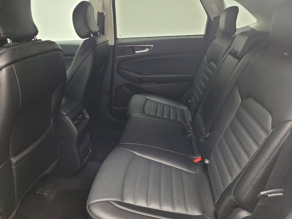 Used 2017 Ford Edge SEL w/ Equipment Group 201A FWD image 18