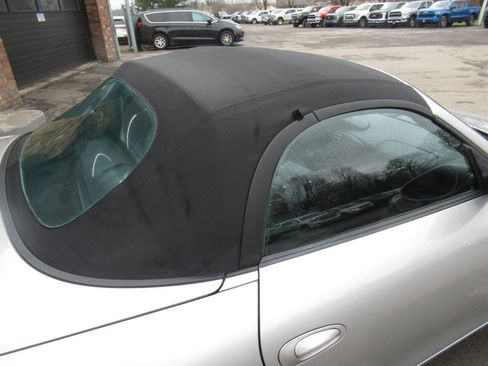 Used 1998 Porsche Boxster Base 2dr Convertible image 38