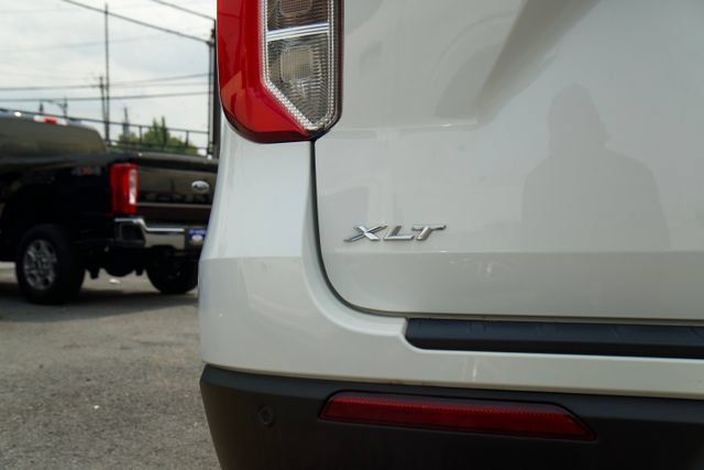 Certified 2022 Ford Explorer XLT w/ Equipment Group 202A AWD/4WD image 11