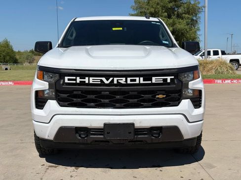 Used 2023 Chevrolet Silverado 1500 Custom RWD image 2