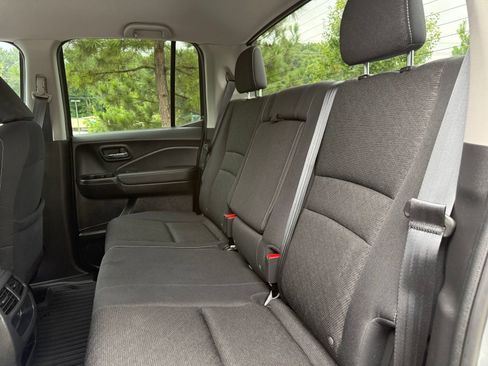 Used 2021 Honda Ridgeline Sport image 39