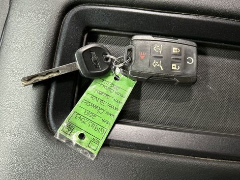 Used 2019 Chevrolet Tahoe LT w/ Off-Road Package image 12