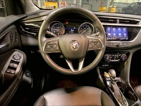 Used 2022 Buick Encore GX Essence w/ Experience Buick Package image 5