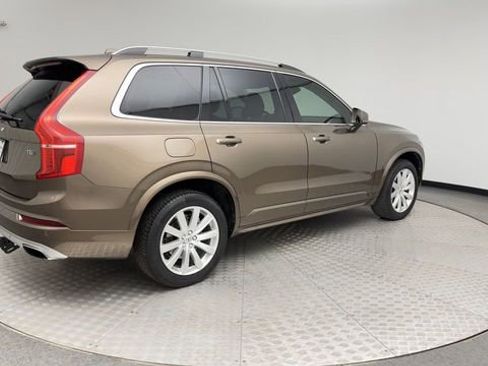 Used 2016 Volvo XC90 T6 Momentum w/ Momentum Plus Package image 2