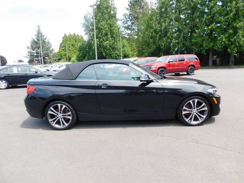 Used 2015 BMW 228i xDrive Convertible AWD/4WD image 21