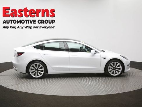 Used 2019 Tesla Model 3 Standard Range RWD image 38