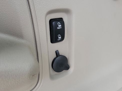 Used 2013 Lincoln MKX FWD image 12