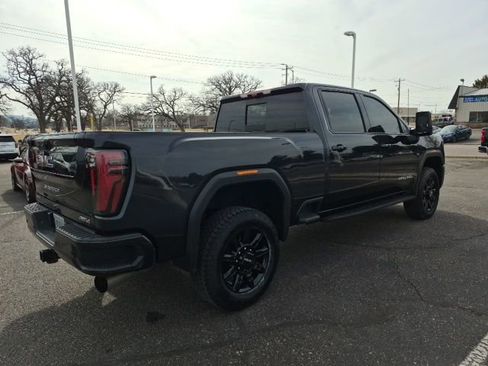 Used 2025 GMC Sierra 3500 AT4 w/ AT4 Premium Plus Package AWD/4WD image 9