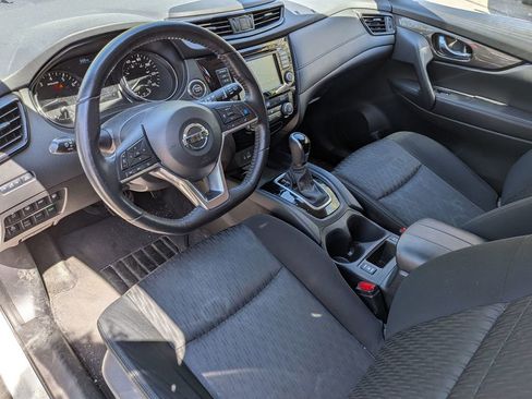 Used 2020 Nissan Rogue SV w/ Premium Package AWD/4WD image 11