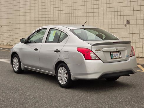 Used 2016 Nissan Versa S Plus FWD image 5