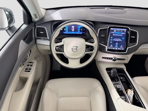 Used 2023 Volvo XC90 B5 Core image 23