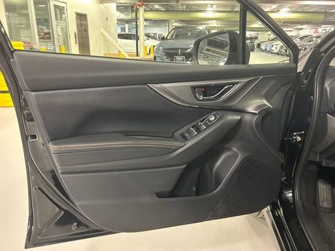 Used 2023 Subaru Crosstrek 2.5i Limited w/ Moonroof Package image 9