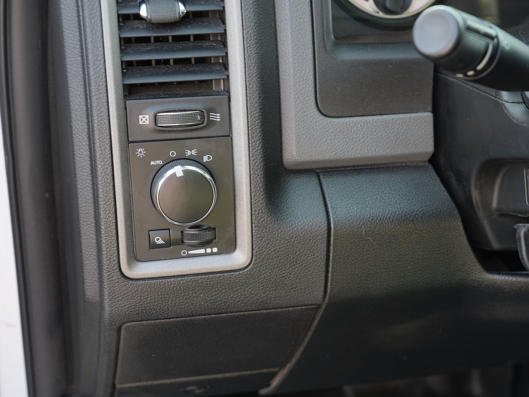 Used 2018 RAM 1500 Tradesman w/ Popular Equipment Group RWD image 16