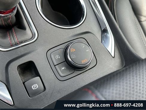 Used 2023 Chevrolet Traverse RS w/ LPO, Floor Liner Package AWD/4WD image 32