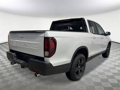 New 2026 Honda Ridgeline Black Edition image 5