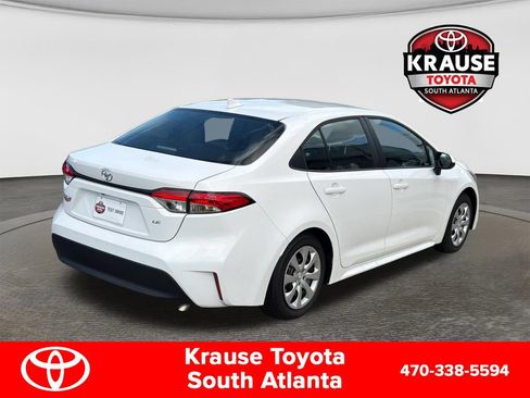 Used 2026 Toyota Corolla LE FWD image 5