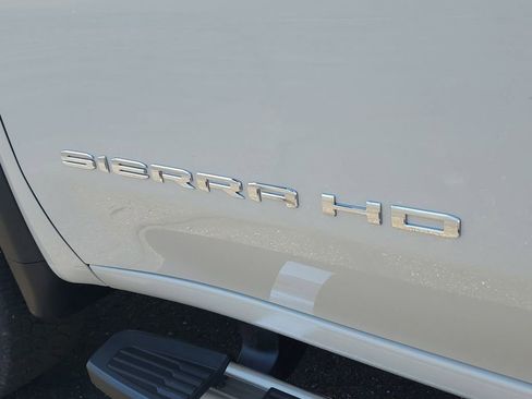New 2026 GMC Sierra 2500 SLE w/ SLE Value Package; image 6