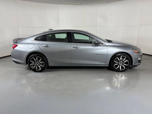 Used 2024 Chevrolet Malibu RS FWD image 11