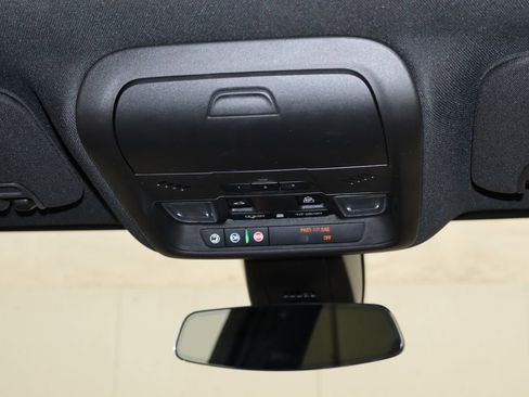 Used 2019 Cadillac XT5 Luxury image 33