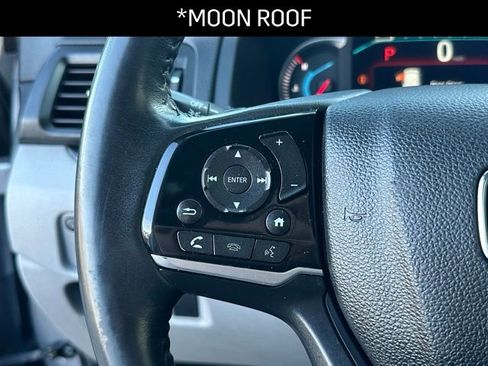 Used 2022 Honda Pilot Touring image 6