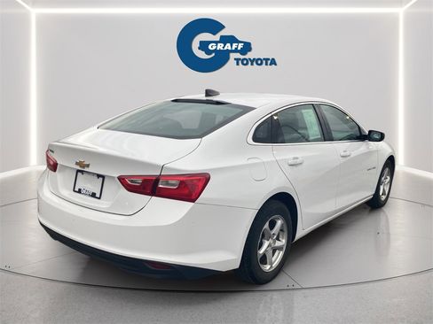 Used 2018 Chevrolet Malibu LS image 7