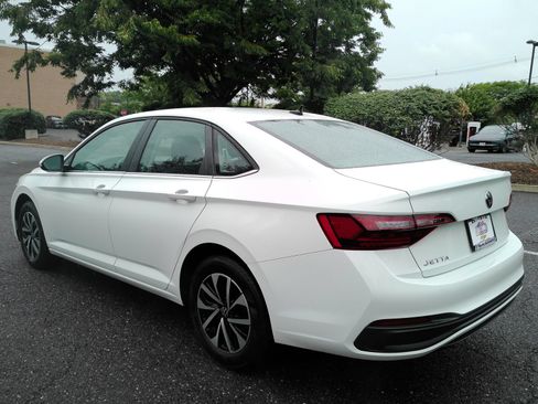 Used 2023 Volkswagen Jetta S FWD image 5