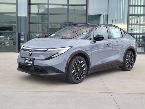 New 2026 Nissan Leaf Platinum+ w/ Cargo Package (Platinum+) image 1