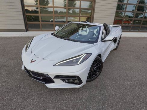 Used 2024 Chevrolet Corvette Stingray Preferred Conv w/ Stealth Interior Trim Package RWD image 34