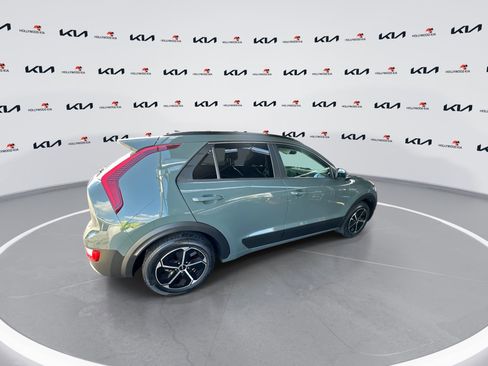 Certified 2023 Kia Niro EX image 8