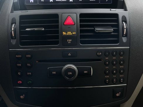 Used 2010 Mercedes-Benz C 300 4MATIC Sedan image 30