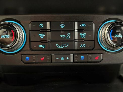Used 2020 Ford F150 Raptor w/ Equipment Group 802A Luxury AWD/4WD image 27