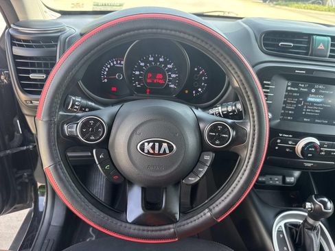 Used 2019 Kia Soul + FWD image 21