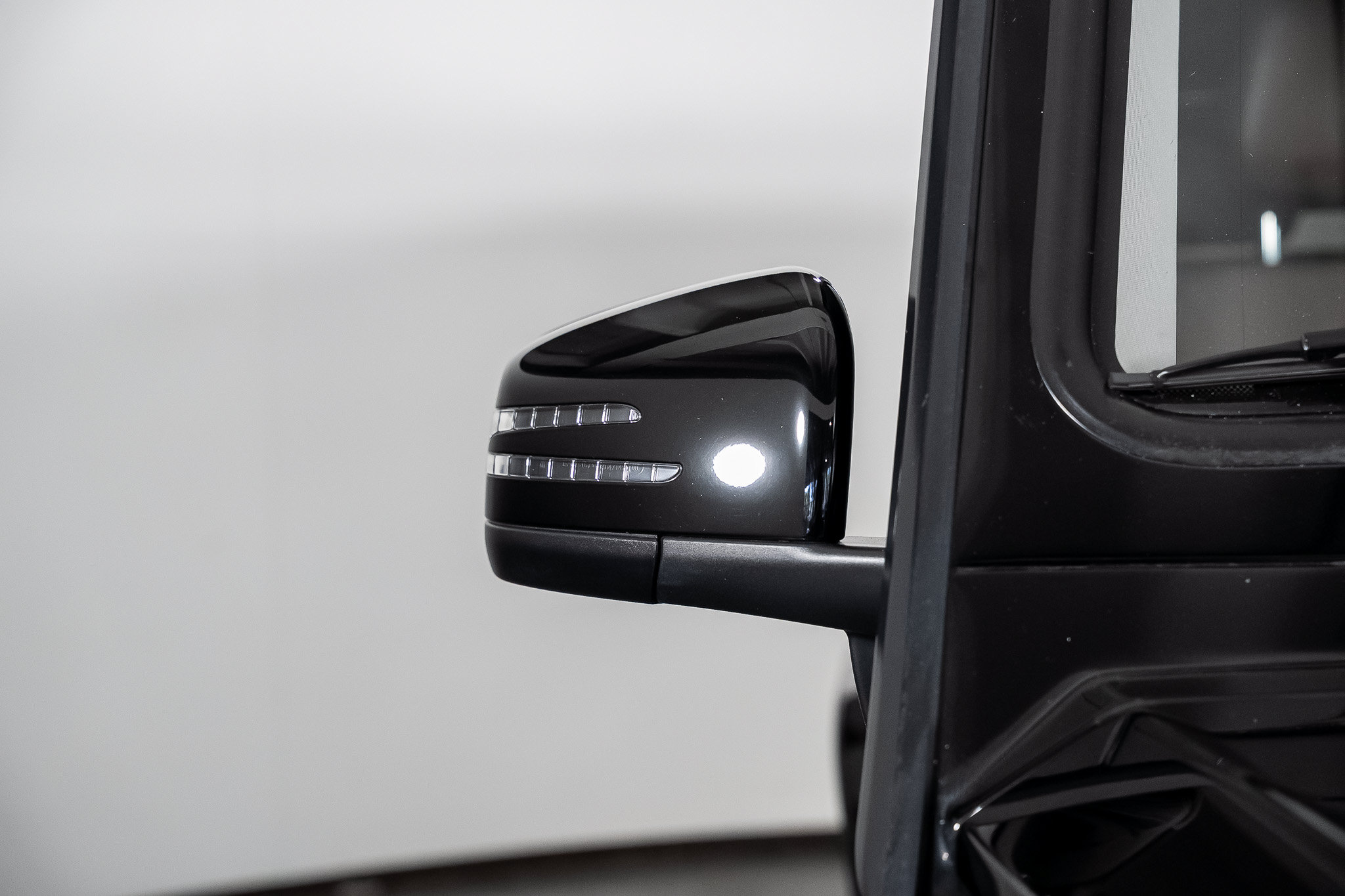 Used 2017 Mercedes-Benz G 550 image 12