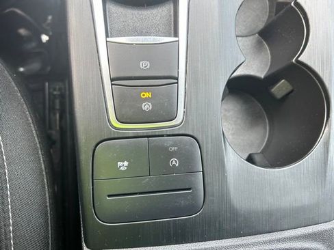 Used 2024 Ford Escape Active AWD/4WD image 19