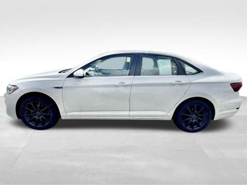 Used 2021 Volkswagen Jetta SEL image 4