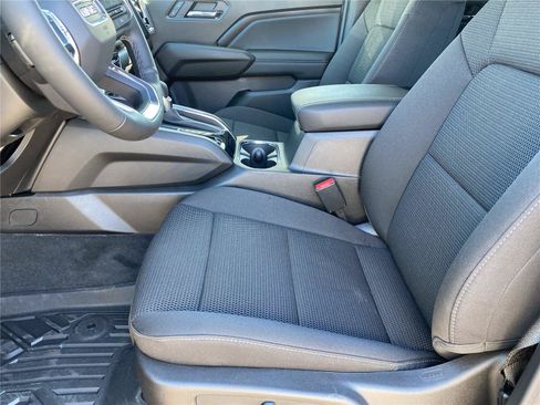 New 2026 GMC Canyon Elevation w/ Convenience Package RWD image 25