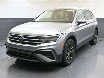 Used 2024 Volkswagen Tiguan SE