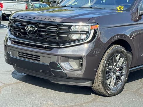 New 2025 Ford Expedition Platinum w/ Stealth Performance Package AWD/4WD image 41
