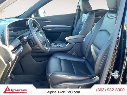 Used 2024 Cadillac XT4 Premium Luxury image 12