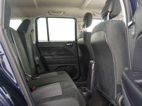 Used 2016 Jeep Patriot Latitude image 12