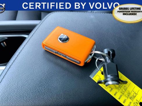 Certified 2025 Volvo XC60 B5 Plus image 14