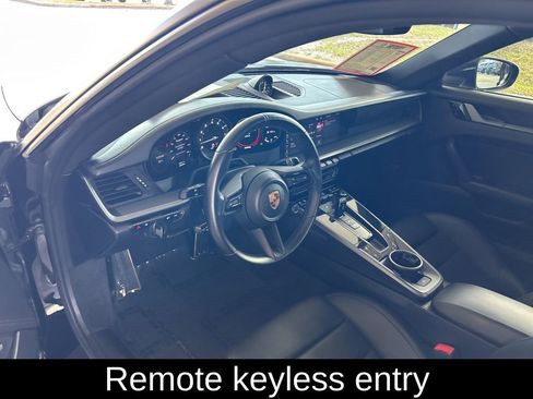 Used 2021 Porsche 911 Carrera image 6