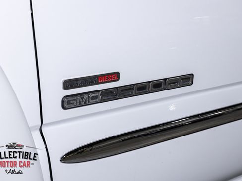 Used 2005 GMC Sierra 2500 SLT w/ Heavy-Duty Power Package AWD/4WD image 29