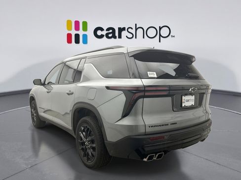 Used 2024 Chevrolet Traverse LT w/ Midnight/Sport Edition image 3